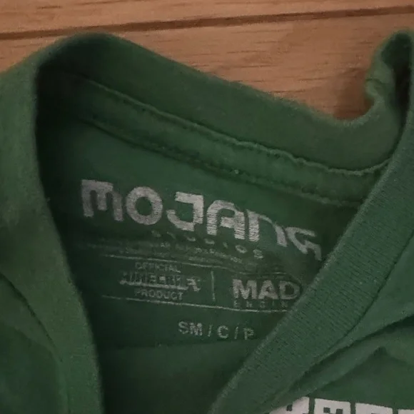 Bundle of Kids Green Long Sleeve and Short Sleeve Minecraft T-Shirts - Picture 4 of 4